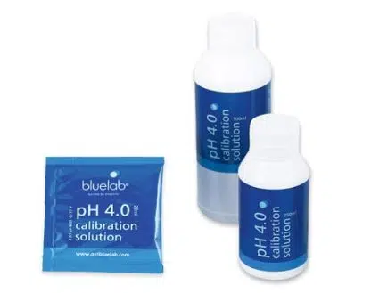 pH 7.0 & pH 4.0 Calibration Solutions - Image 2